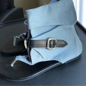 Source Unknown Blue and Black Sandals